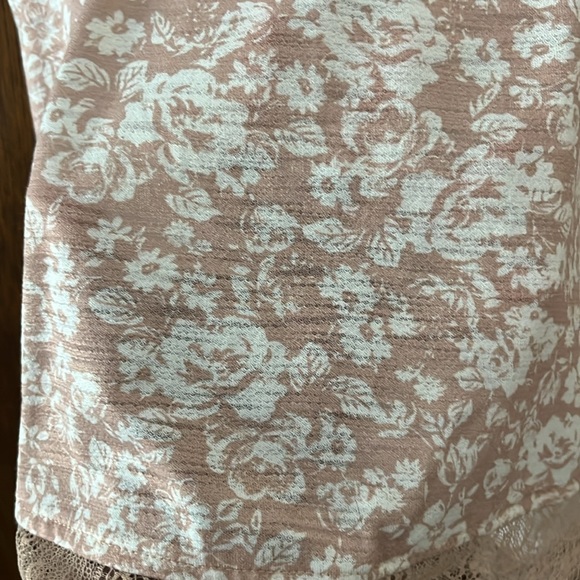 Pretty Top - Picture 4 of 9